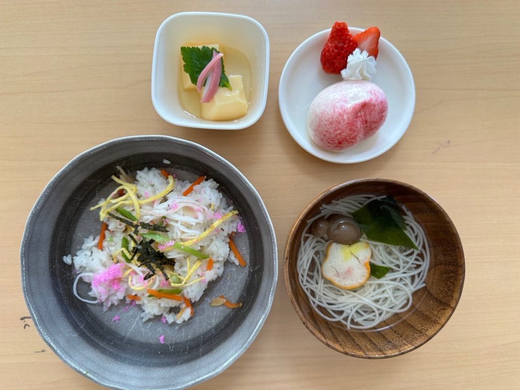 3月1日